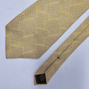 AUDREY BUCKNER EUROPEAN SILK TIE YELLOW BLUE SQUARE MICRO DOT TEXTURED 4" X 56"